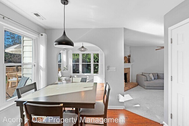 Building Photo - 4 br, 2.5 bath House - 5 Beech Slope Way