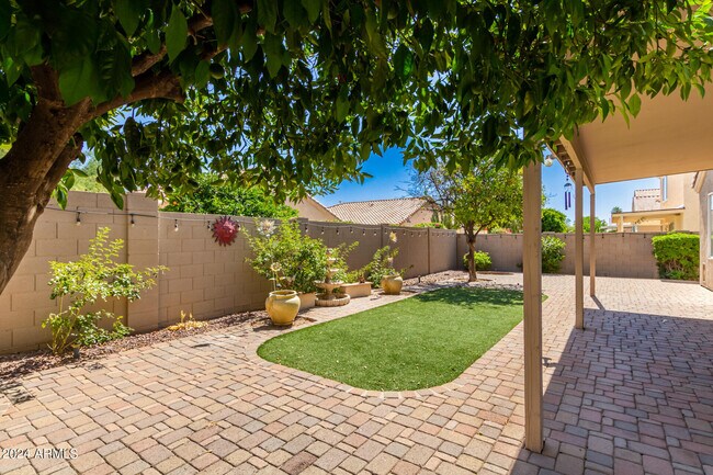 Building Photo - 7251 E Lomita Ave