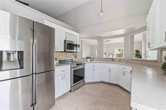 Building Photo - 7795 Pine Trace Dr