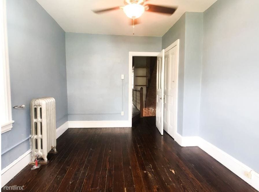 Bedroom 2 - 2911 Poplar St