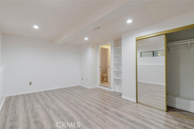 Building Photo - 10229 Variel Ave