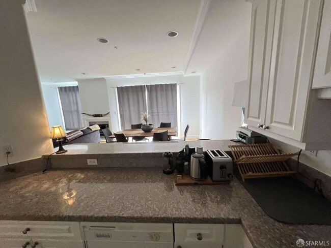 Building Photo - 1715 Pierce St