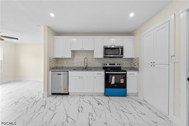 Building Photo - 27160 Chula Vista Dr