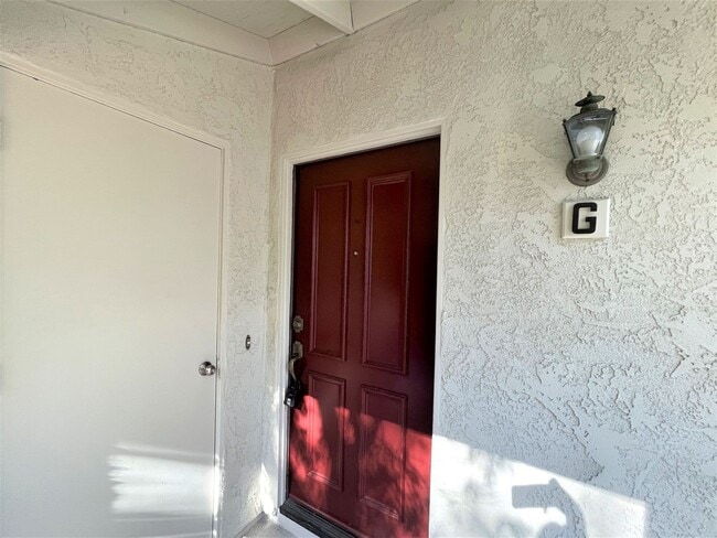 Building Photo - One Bedroom Condo in Mission Viejo!