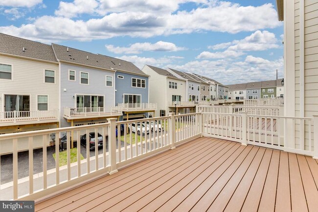 Building Photo - 9333 Barnes Lp