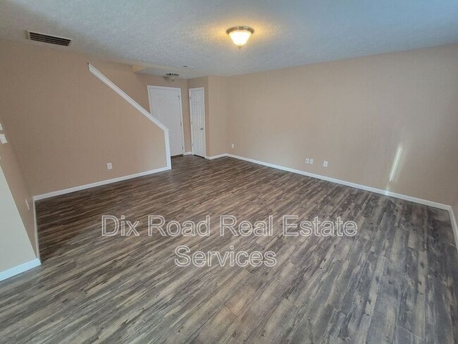 Building Photo - 268 Timber Hill Dr