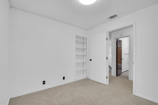 Building Photo - 11512 Tin Cup Dr