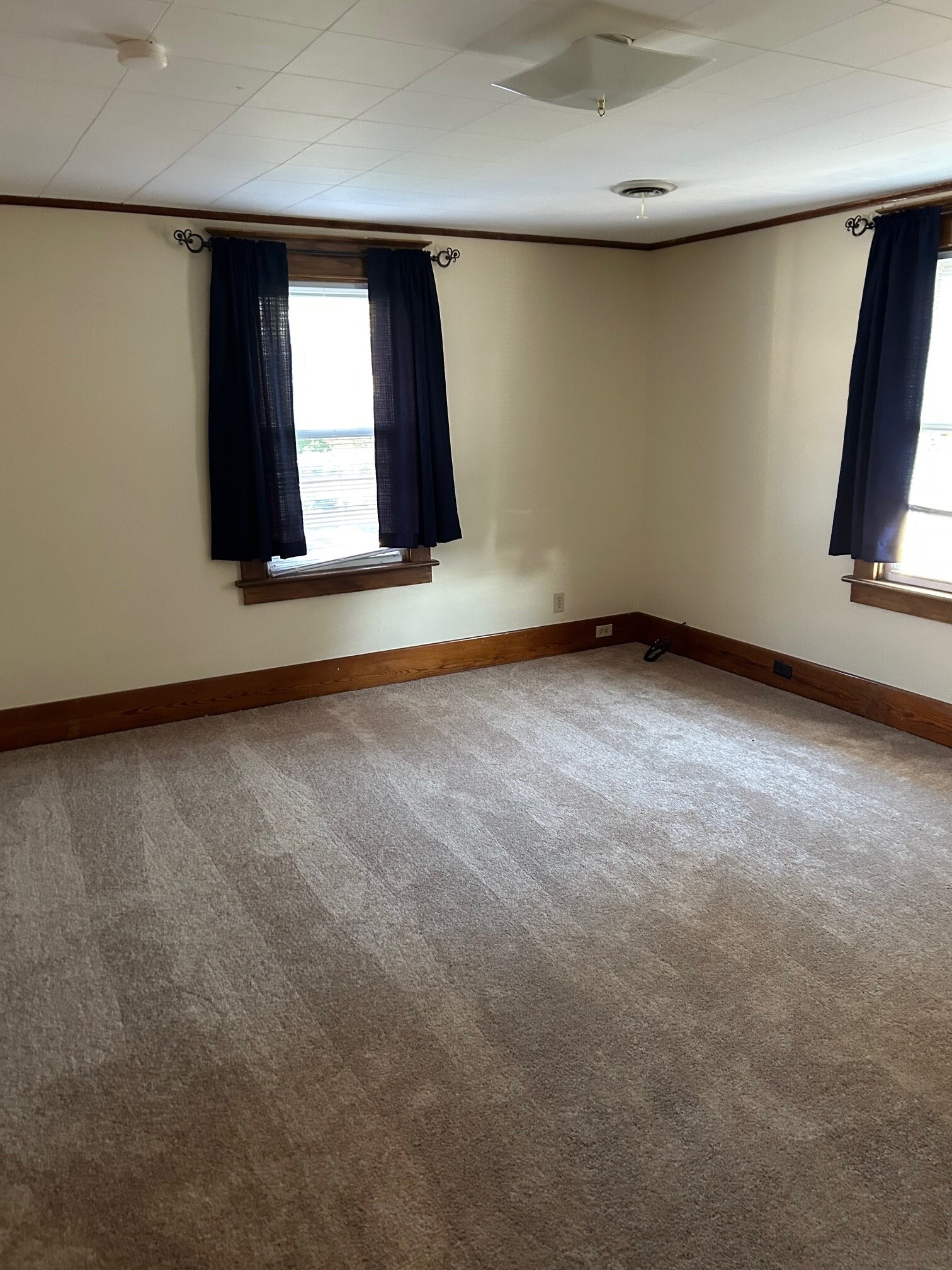 Building Photo - 4224 S Park Ave