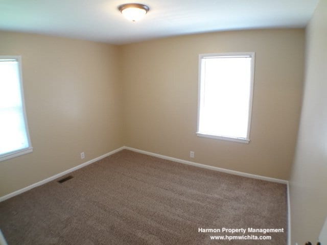 Building Photo - 4516 S Elizabeth Ave