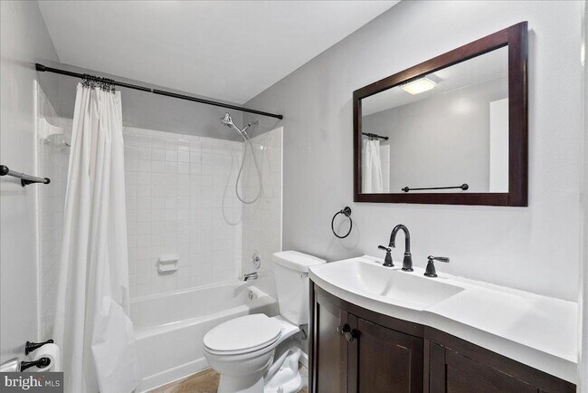 Building Photo - 11146 Beaver Trail Ct