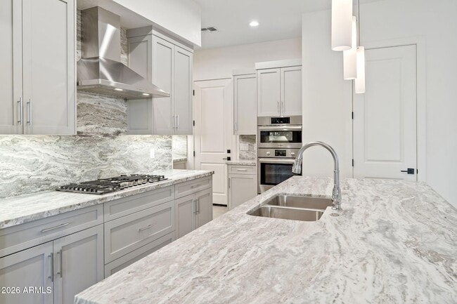 Building Photo - 1 Easy St