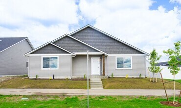 Building Photo - Brand New with 3 car garage