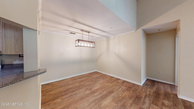 Building Photo - 7800 Point Meadows Dr