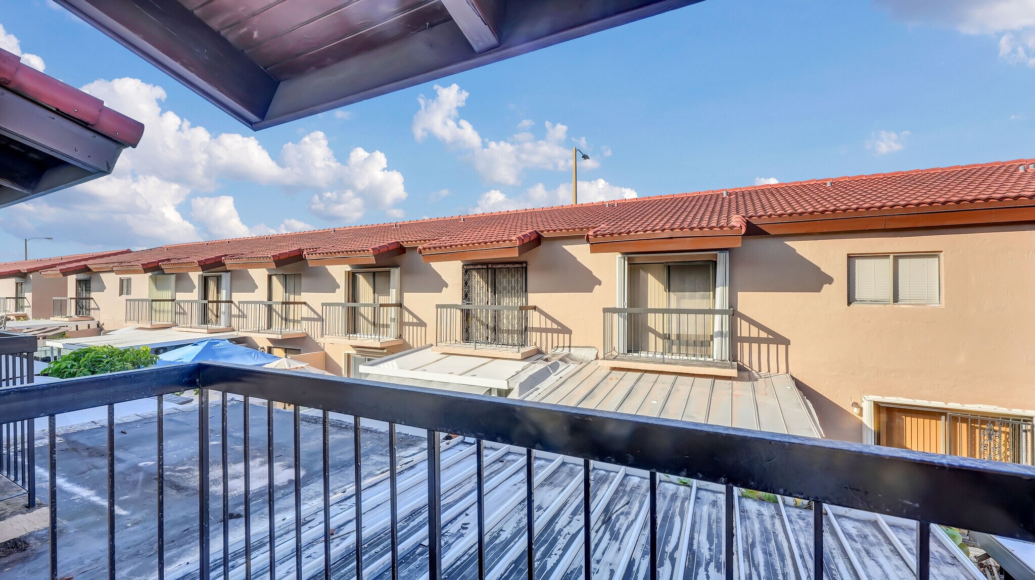 Building Photo - 1917 SW 107th Ave