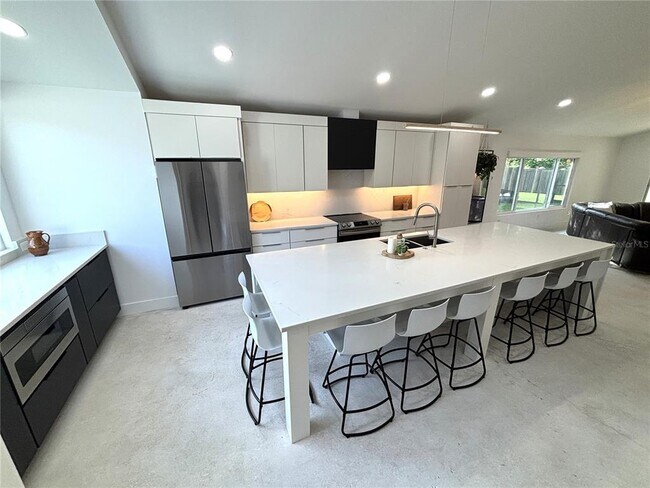 Building Photo - 268 Lemonlily Ct
