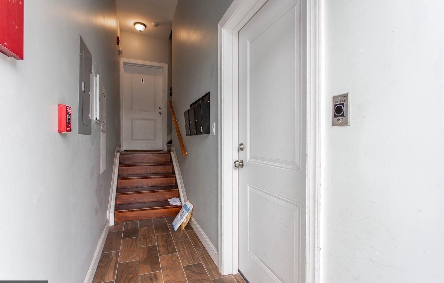 Building Photo - 2478 Frankford Ave