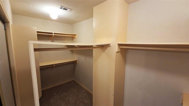 Building Photo - 16918 Ascot Meadow Dr