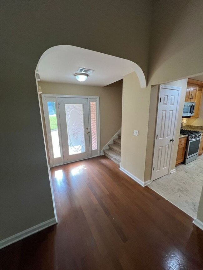Building Photo - Gorgeous Ranch 4 bedroom 2 bath home in Lawrenceville