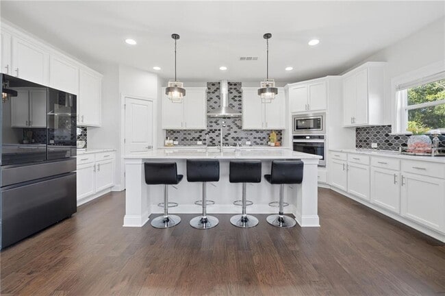Building Photo - 4440 Kendall Pointe Dr