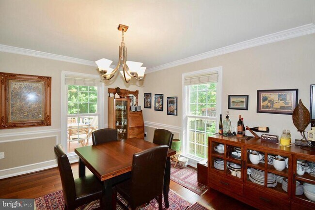 Building Photo - 6153 Summer Park Ln