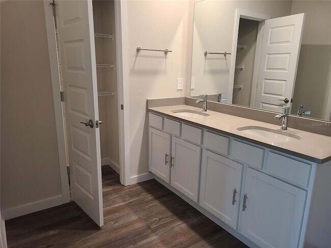 Building Photo - 3728 Hatchery Wy