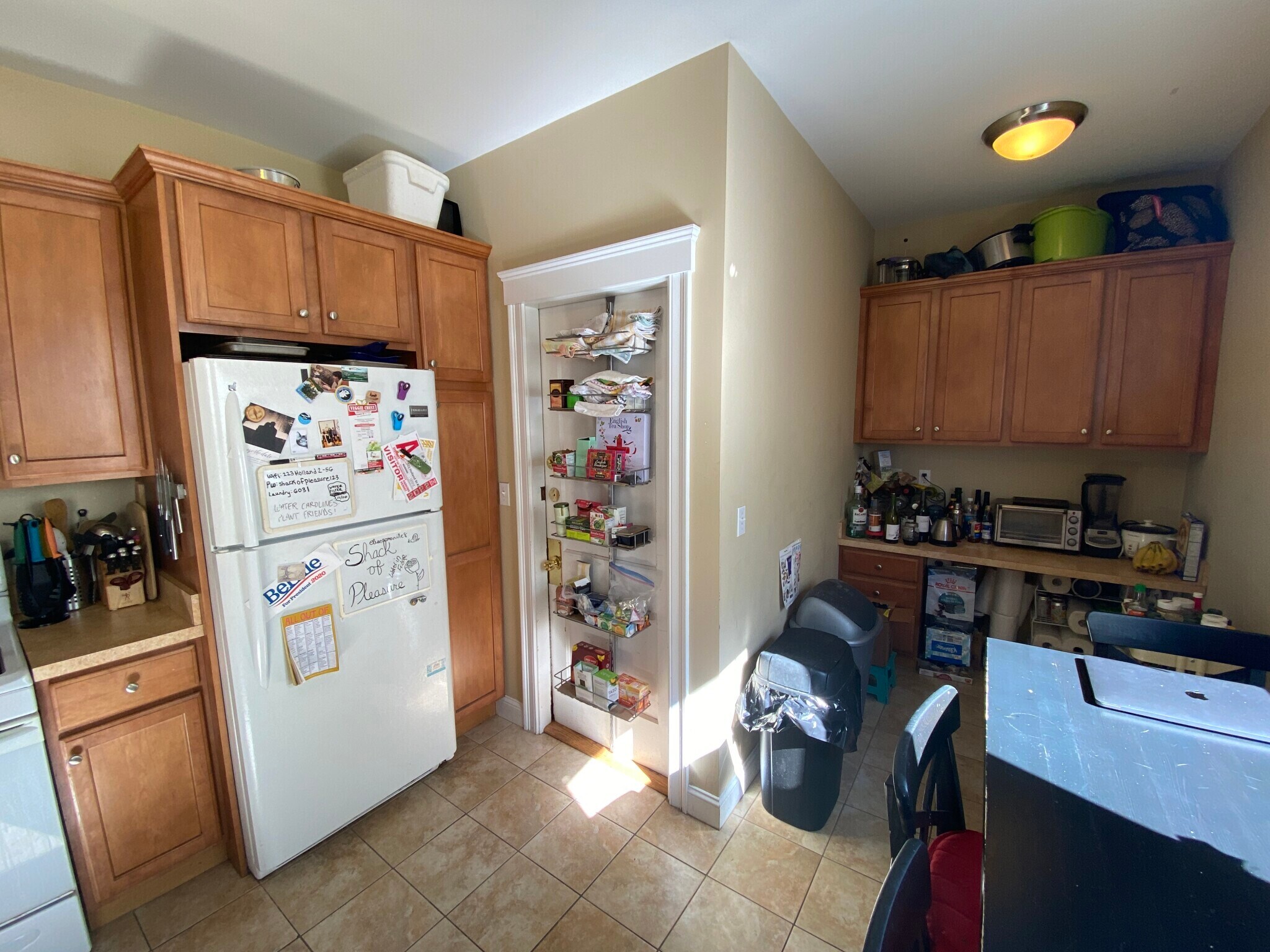 Building Photo - 224 Holland St