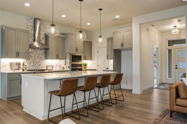 Building Photo - Stunning New Construction Five Bedroom Three Bath in South Richland!