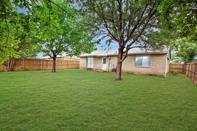 Building Photo - 5308 Gates Dr
