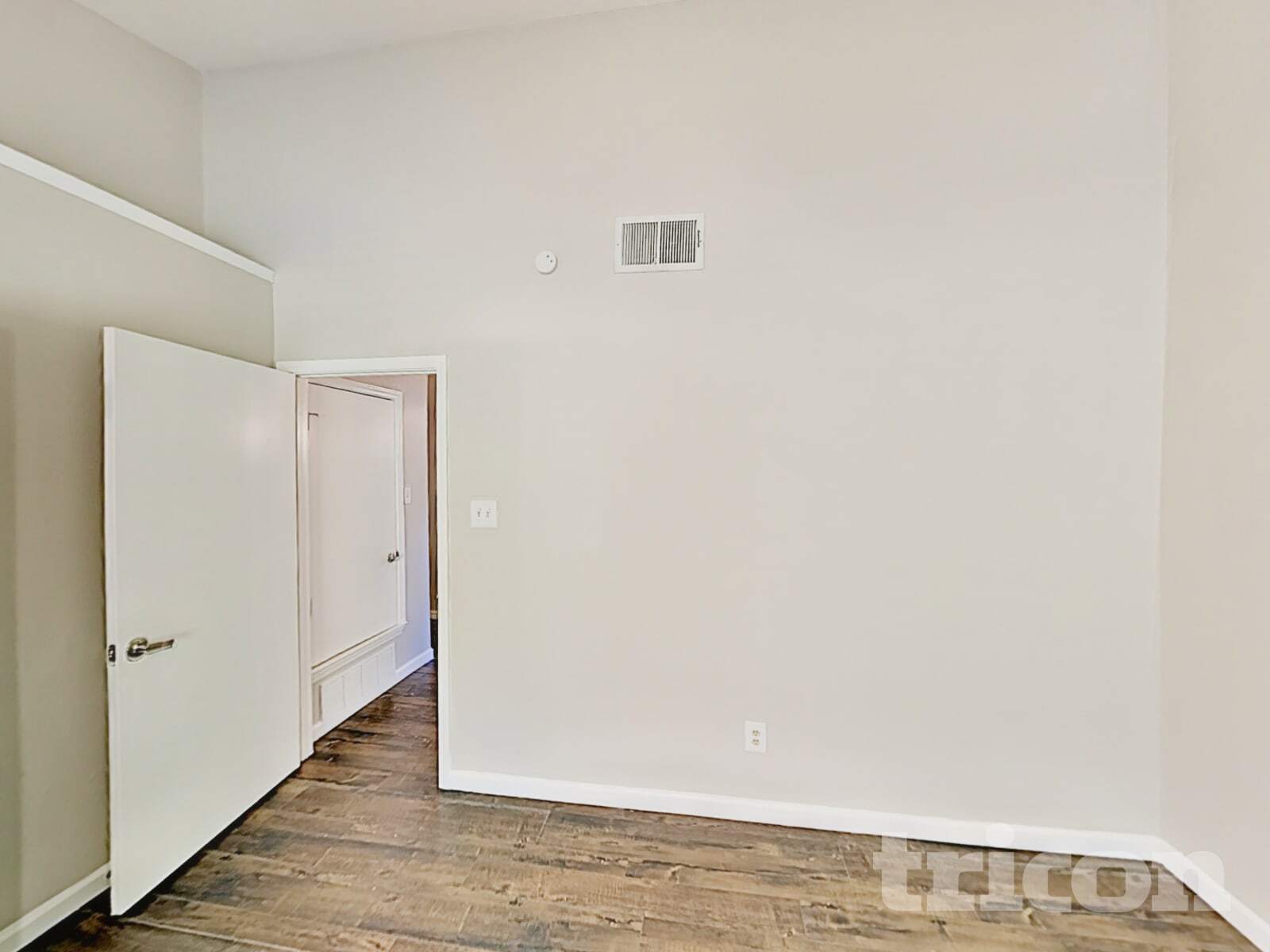 Building Photo - 1423 Ardmore Dr