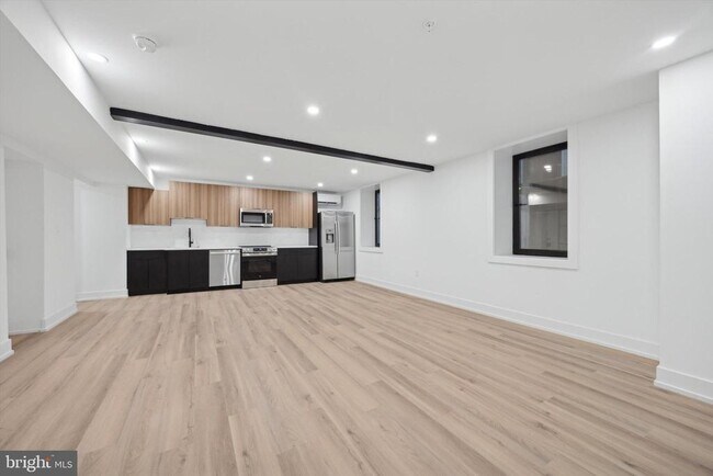 Building Photo - 808 N 3rd St