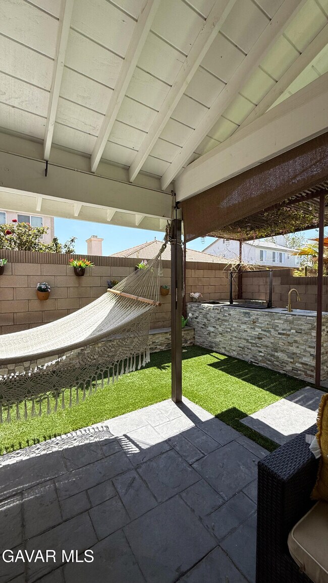 Building Photo - 44637 Cerisa St