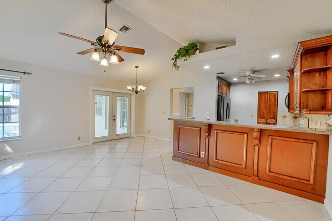 Building Photo - 22556 Middletown Dr