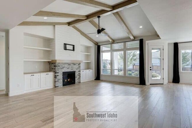 Building Photo - 7655 W Meltwater Ln