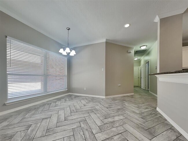 Building Photo - 6855 Tournament Dr