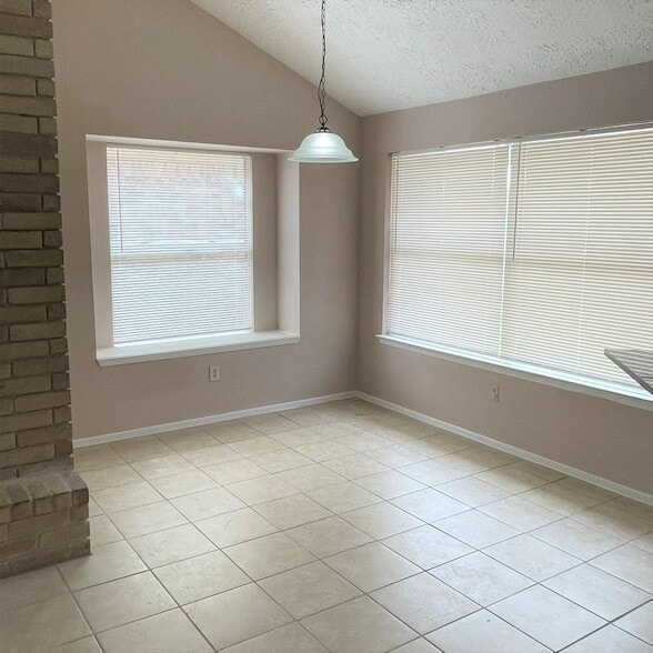 Building Photo - 7017 Haven Creek Dr