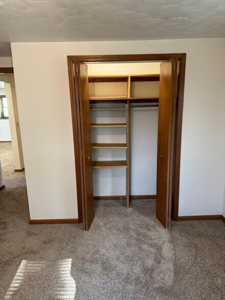 Bedroom 1 Closet - 7255 Gomer Rd