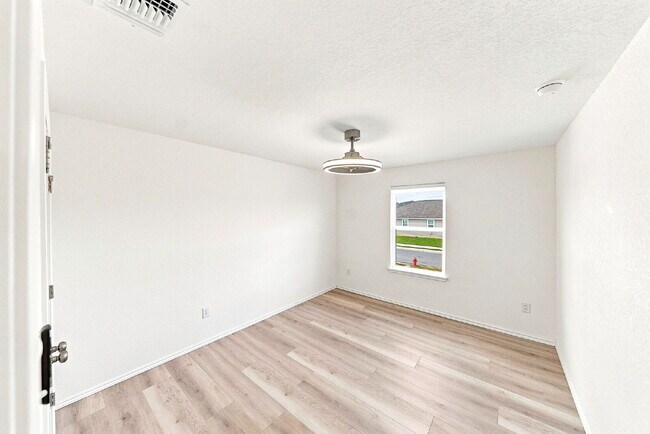 Building Photo - The Home You Will Be Happy to Come Home To.