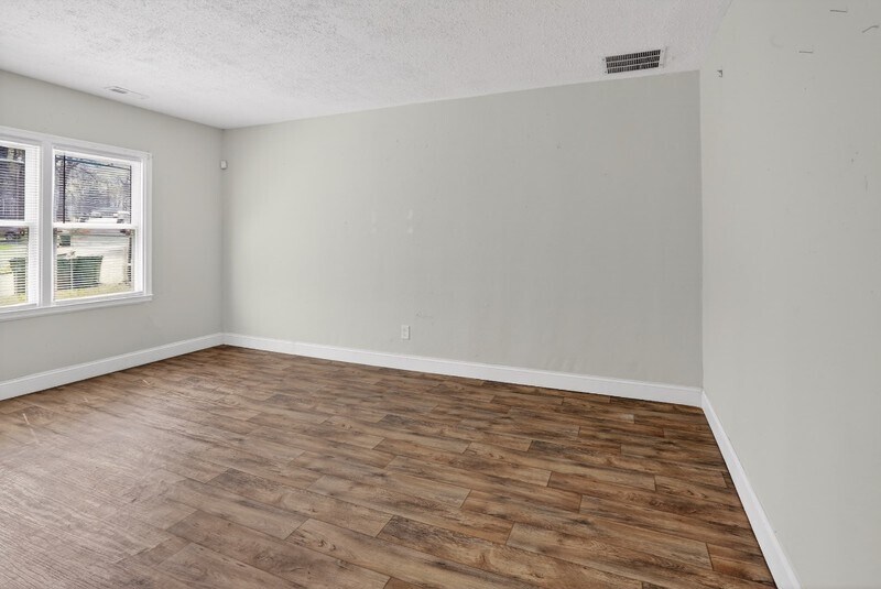 Building Photo - 1361 Byrere Terrace SW