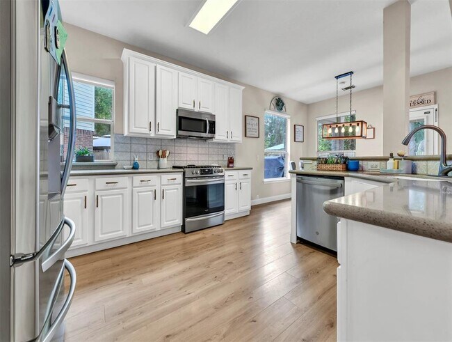 Building Photo - 19102 Milloak Dr