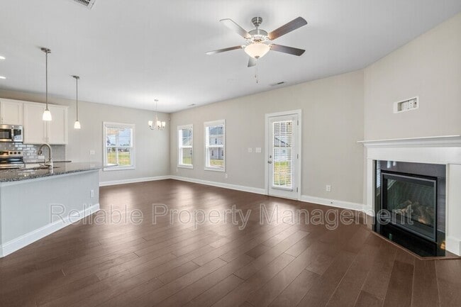 Building Photo - 102 Wicklow Ct