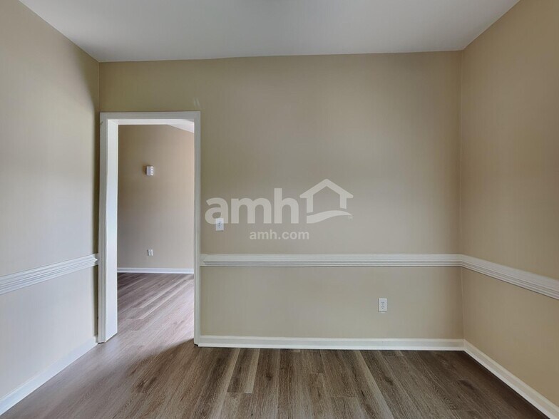 Building Photo - 325 Brims Way