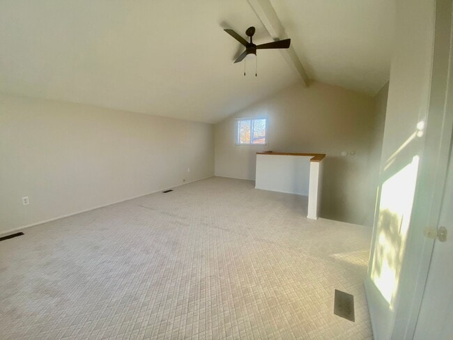 Building Photo - Sugarland Run Neighborhood |4bd  2bth 1921 sqft House | Large Yard