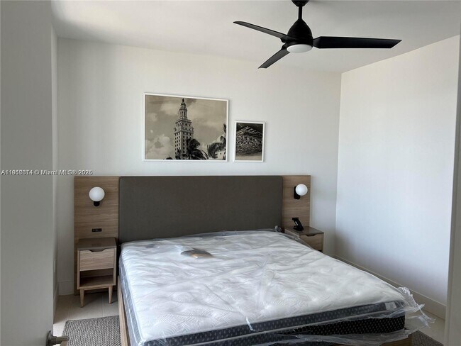 Building Photo - 159 NE 6th St