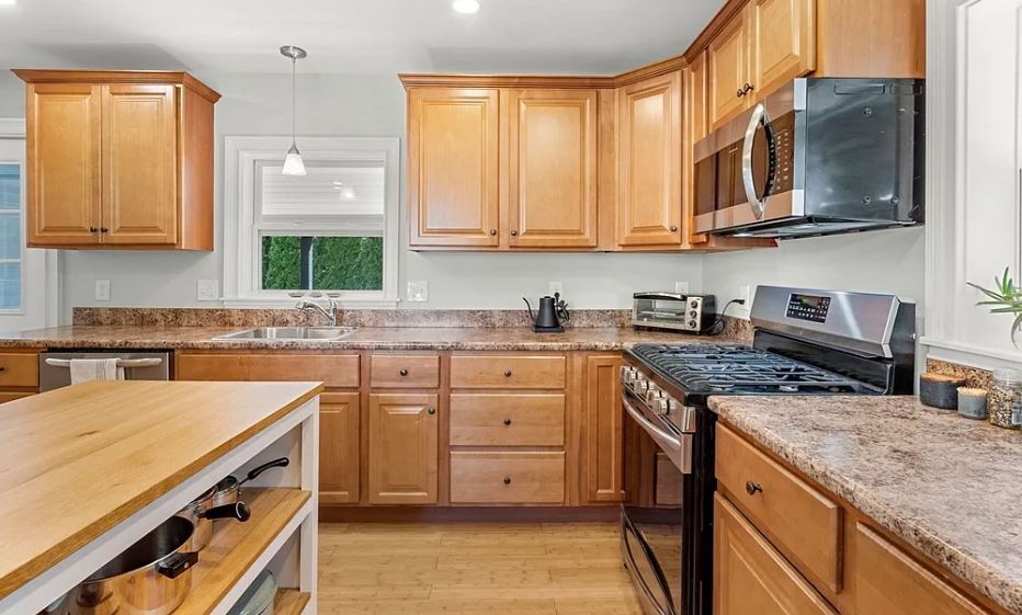 Building Photo - 20 Planters St