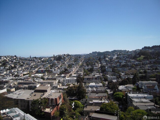 Building Photo - 168 Museum Way