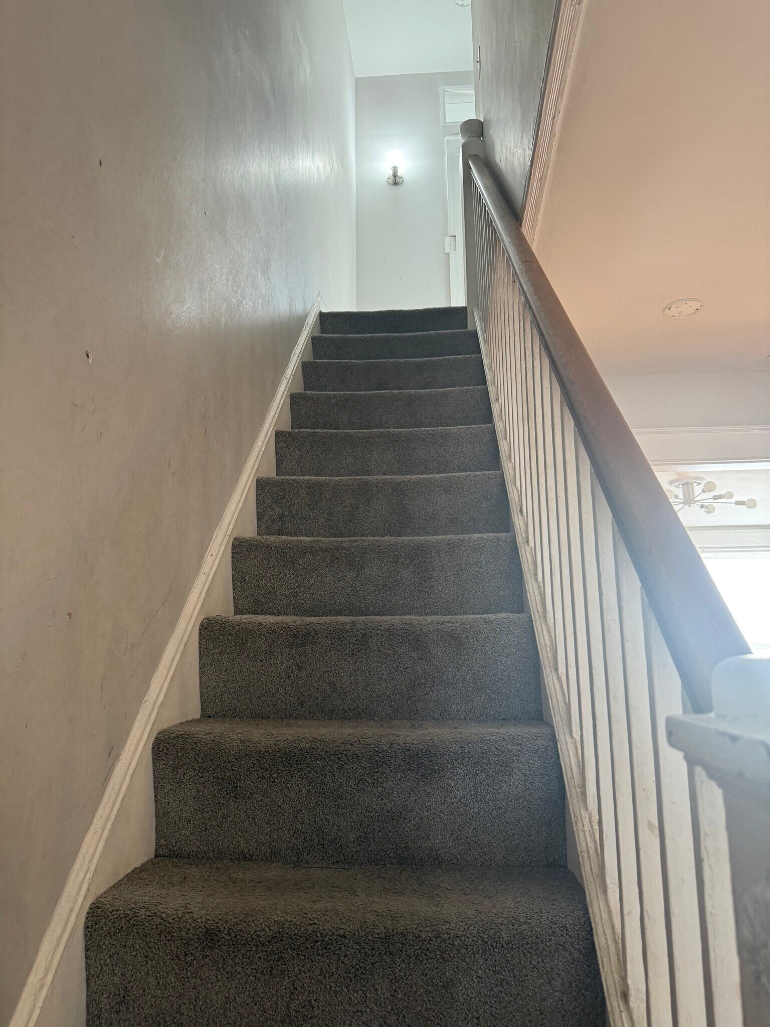 Building Photo - 741 Melville Ave