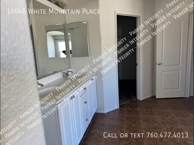Building Photo - 16048 White Mountain Pl