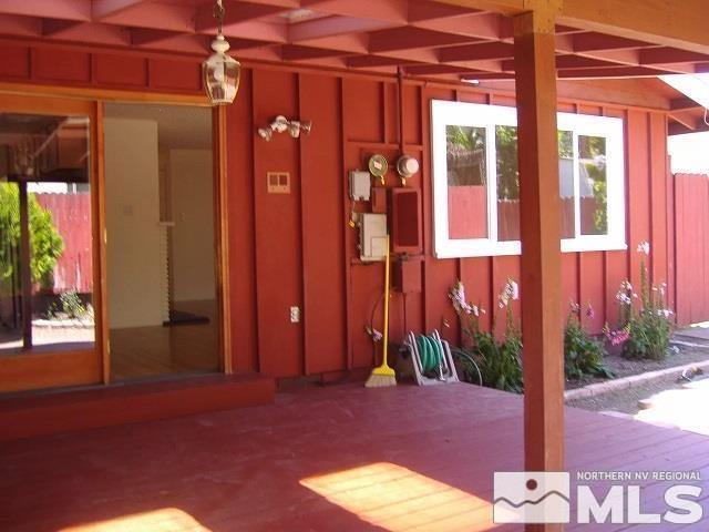 Building Photo - 479 W Plumb Ln