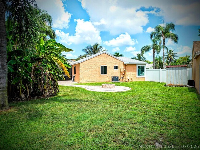 Building Photo - 9785 Ridge Creek Rd