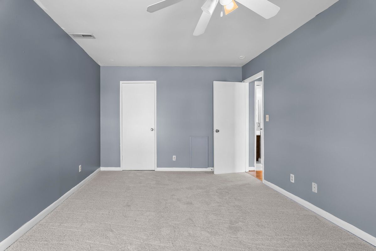 Building Photo - 6087 Majors Ln